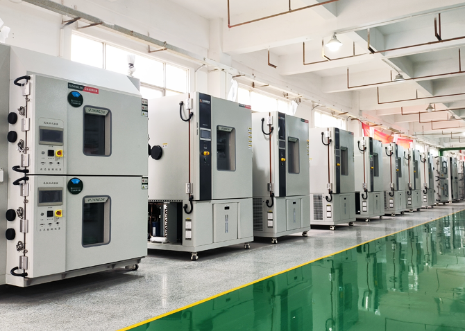 非标定制型交变湿热试验箱